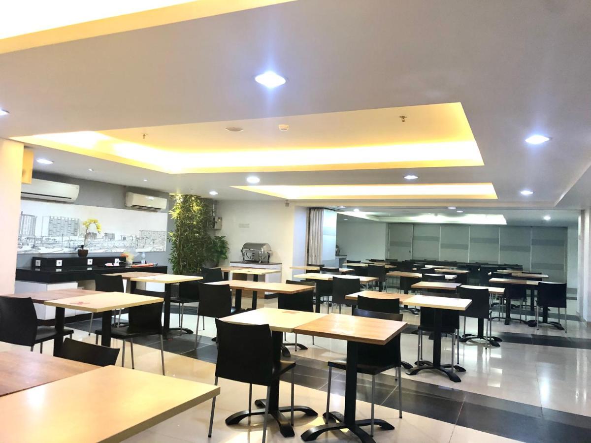 Amaris Hotel Thamrin City Yakarta Exterior foto