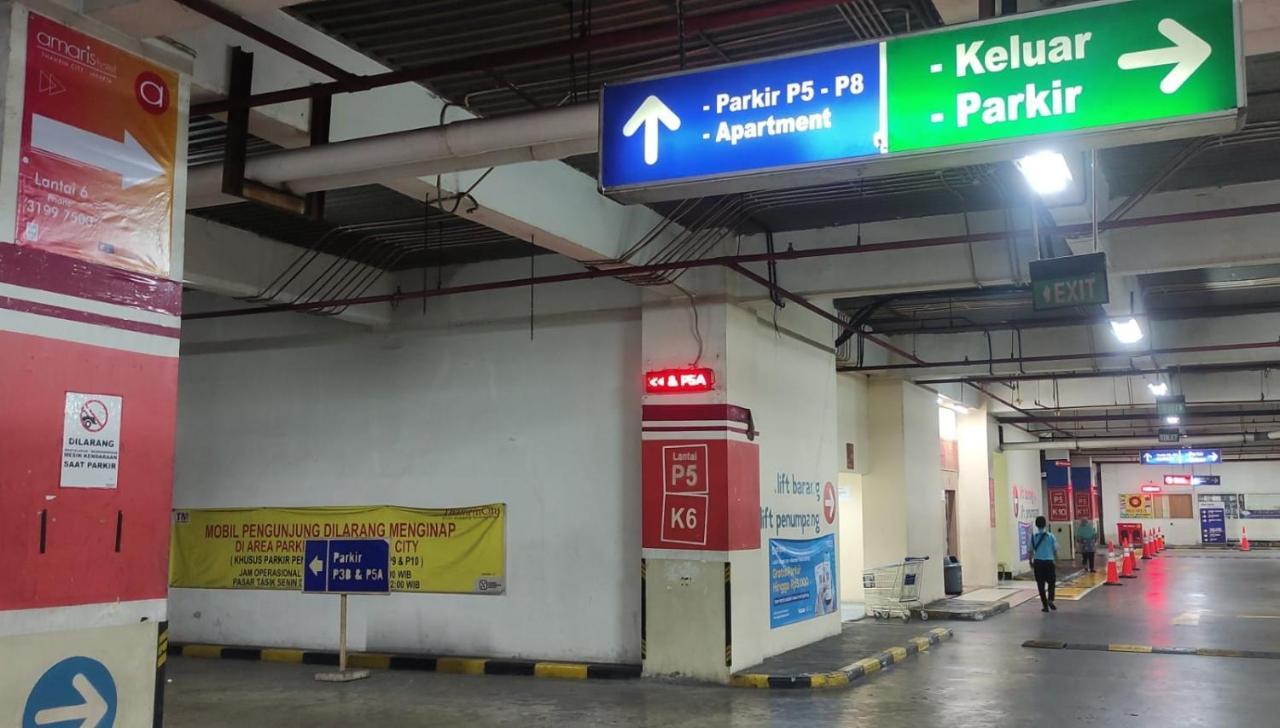 Amaris Hotel Thamrin City Yakarta Exterior foto