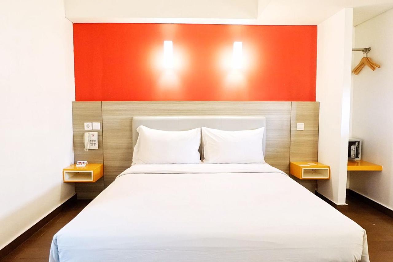 Amaris Hotel Thamrin City Yakarta Exterior foto